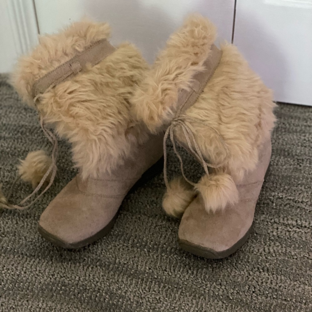Furry tan boots